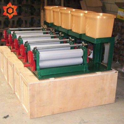 450mmのローラーの長さの蜜蝋の基礎ローラー機械4.5 - 5.4mmのセルのサイズ